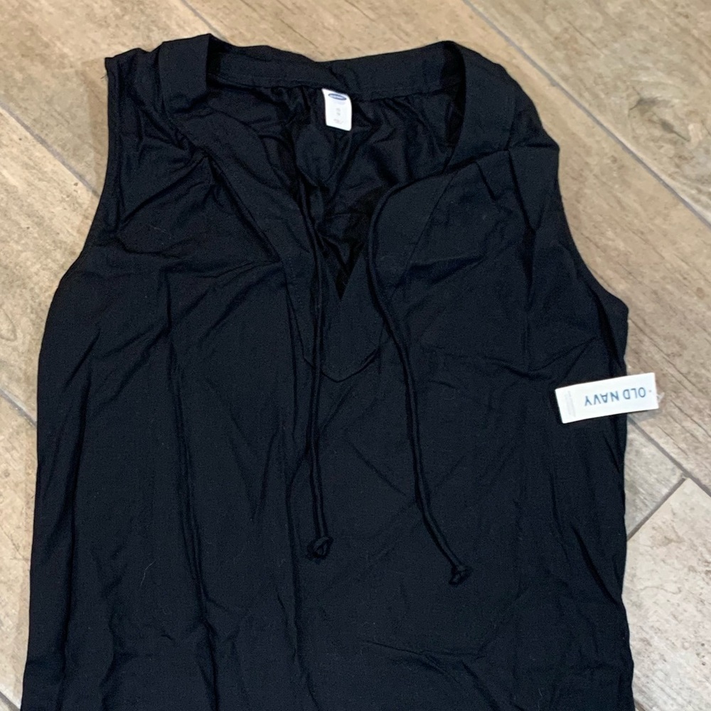 “NEW” Old Navy Light Weight V-Neck Black Tunic Top